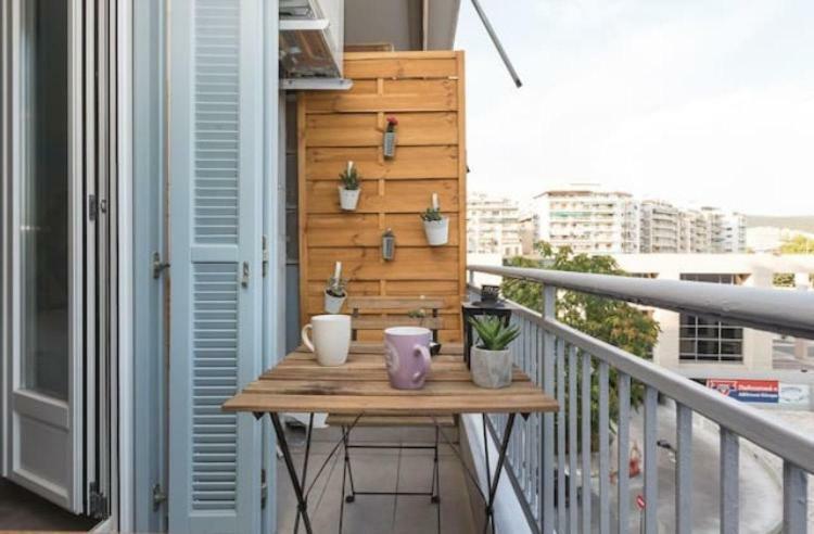 Modern White Tower Apartment Thessaloniki Exterior photo